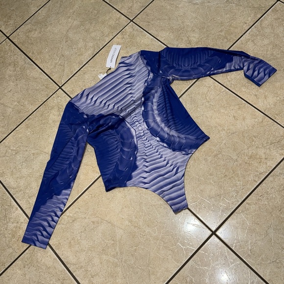 Making the Cut Bodysuit Size Large Blue Printed Skeleton Stretch Long Sleeve - Picture 6 of 7